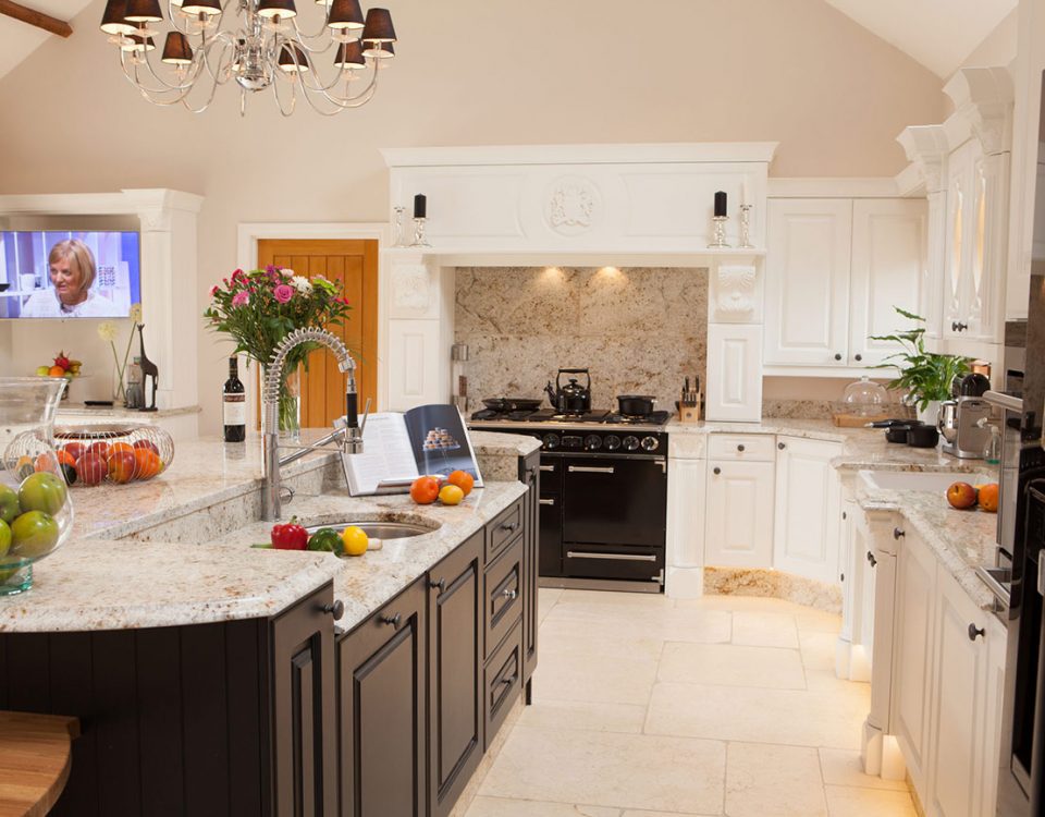 PRIMROSE WHITE KITCHEN WITH CHARCOAL ISLAND