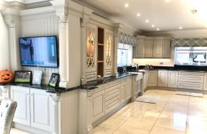 Luxury Bespoke Knightsbridge Kitchen 5 featured