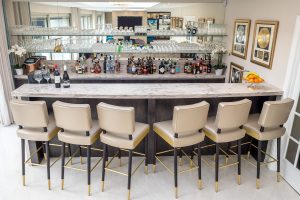x-drinks-bar-raised-seating-designer-kitchen-47